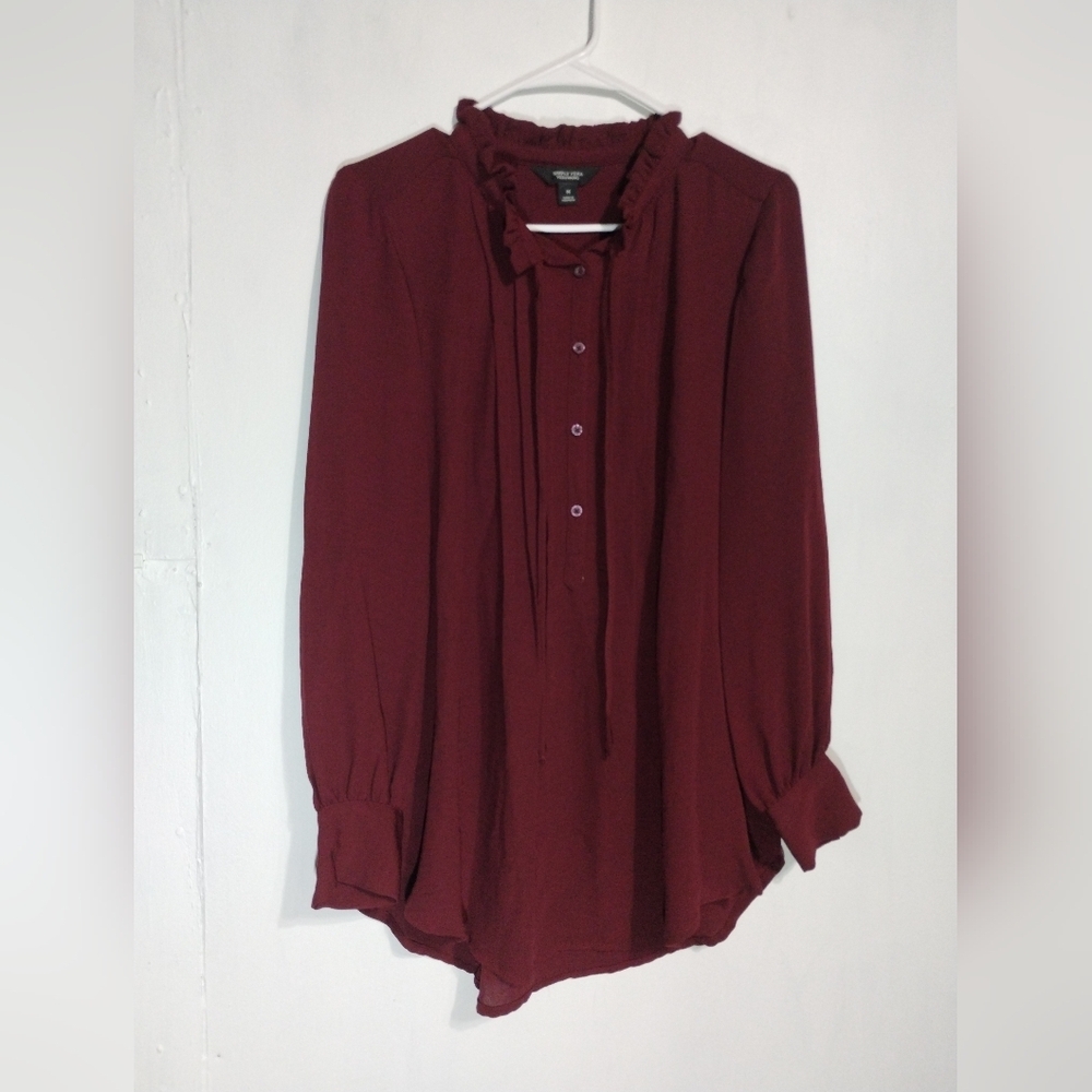 Simply Vera Verawang Burgundy Ruffle-Neck Button Front Blouse (M)